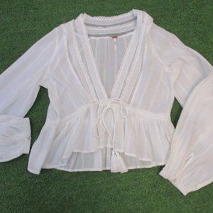 Free People White High Low Top Lace Trim Medium